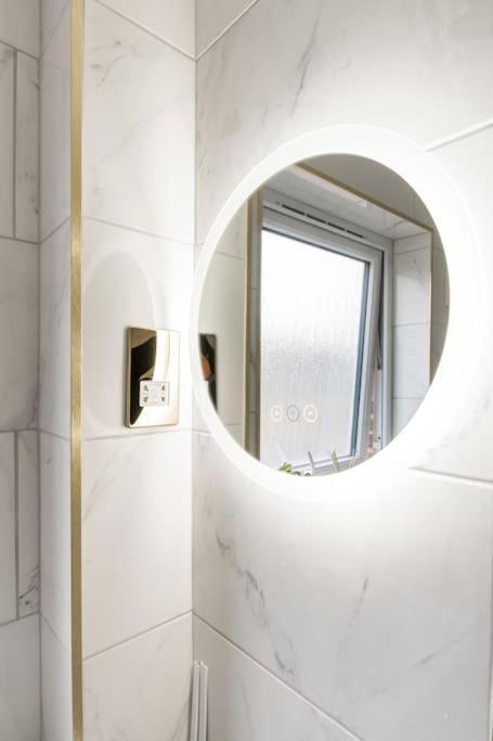 Riverside Serviced Apartments Лондон Экстерьер фото