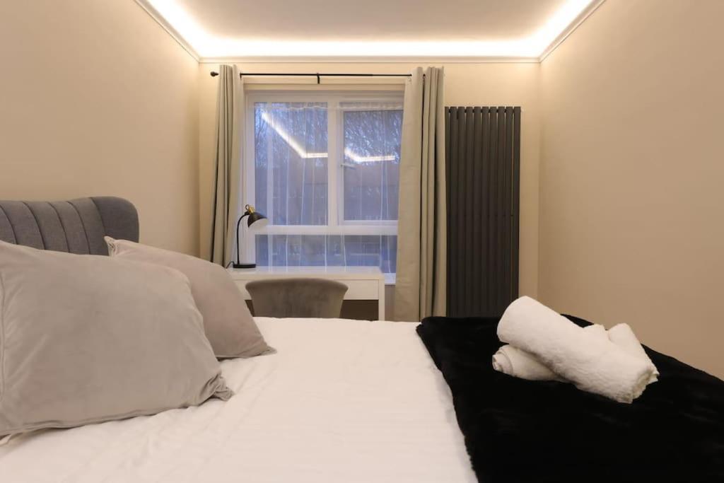 Riverside Serviced Apartments Лондон Экстерьер фото